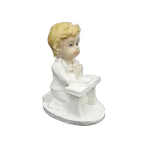 Baby Figurine Handsome Boy Birthday Souvenir Gift Home Decor Accessories Boss Ornament Cute Cross Europe Resin Craft Baby 70g