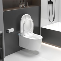 WC intelligent mural avec chasse d'eau automatique par siphon, protection anti-éclaboussures intégrée, réservoir d'eau mural sans accès visible