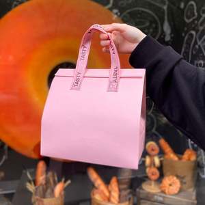 Sac isotherme réutilisable avec logo personnalisé rose, sac de livraison alimentaire non tissé avec lamination en feuille d'aluminium - Product Image 6