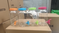 Nouveauté Été 2026 : Pichets en plastique PET de 1 gallon avec robinet pour jus et fêtes, idéaux pour la revente (3800ML, 2500ML)