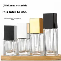 Flacon de parfum en verre transparent élégant Zhizun ZZ-046, carré, sérigraphié, avec pompe compatible pour diffuseur à bâtonnets, finition UV
