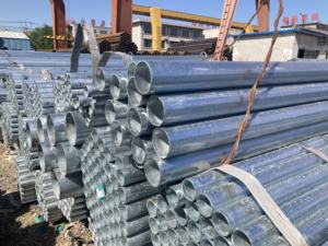 Tube rond <span class=keywords><strong>noir</strong></span> soudé ERW de longueur de la <span class=keywords><strong>bobine</strong></span> 6m d'<span class=keywords><strong>acier</strong></span> au carbone de la catégorie B Q235 d'ASTM A500 avec la surface galvanisée A252 conforme - Product Image 3