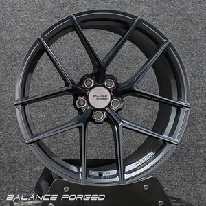 Rines Personalizados Negros Forjados de 17 18 19 20 21 22 Pulgadas PCD 5X114.3 5X120 para <span class=keywords><strong>Audi</strong></span> <span class=keywords><strong>A4</strong></span> B6 <span class=keywords><strong>B7</strong></span> B8 B9 S4 A6 C6 BENZ BMW - Product Image 1
