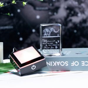 Bloc de cristal en <span class=keywords><strong>verre</strong></span> gravé au laser <span class=keywords><strong>3D</strong></span> <span class=keywords><strong>avec</strong></span> lumière LED, <span class=keywords><strong>cube</strong></span> de cristal vierge personnalisé, <span class=keywords><strong>cube</strong></span> de cristal K9 vierge - Product Image 6