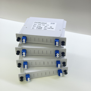 Low Insertion Loss Single Mode LC UPC PLC 1x2 <b>Splitter</b> Fiber Optic Box FTTH PLC <b>Splitter</b> Box Single Mode for Optic Terminal Box - Product Image 4