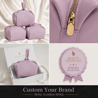 Sac à main de luxe en cuir PU avec fermeture éclair et logo en relief, vente en gros, pochette personnalisée en cuir PU avec fermeture éclair pour cosmétiques