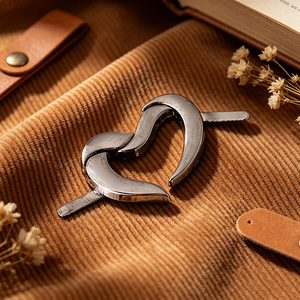 Étiquette métallique gravée sur mesure, étiquette métallique plaquée à coudre pour accessoires de vêtements de bain et maillots de bain - Product Image 1