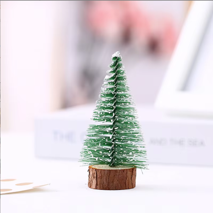 Arbre à aiguilles de pin de 10 cm