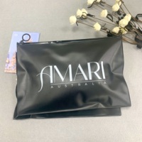 Sacs d'emballage en PVC recyclable noir givré personnalisés de haute qualité, sacs à fermeture éclair pour t-shirts, sacs à fermeture éclair avec logo pour vêtements