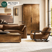 Ensemble de canapés sectionnels classiques en tissu California pour salon, avec accoudoirs effilés et bordure discrète, confortables et doux, mobilier de club et de maison