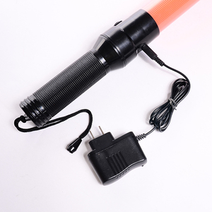 Bâton de signalisation routière à LED haute visibilité CITICITY - Lampe torche de sécurité rechargeable à piles pour la sécurité routière - Product Image 6