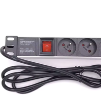 Grado industrial 1U 19 pulgadas Puerto de 8 vías Tipo francés Montaje en rack PDU Unidad de distribución de tira de alimentación de aluminio/plástico