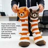 Fabricant direct Chaussettes d'hiver antidérapantes 3D à motif de paresseux Chaussettes multifonctionnelles à usage quotidien Chaussettes tricotées pour la maison Poignet doux pour le corps