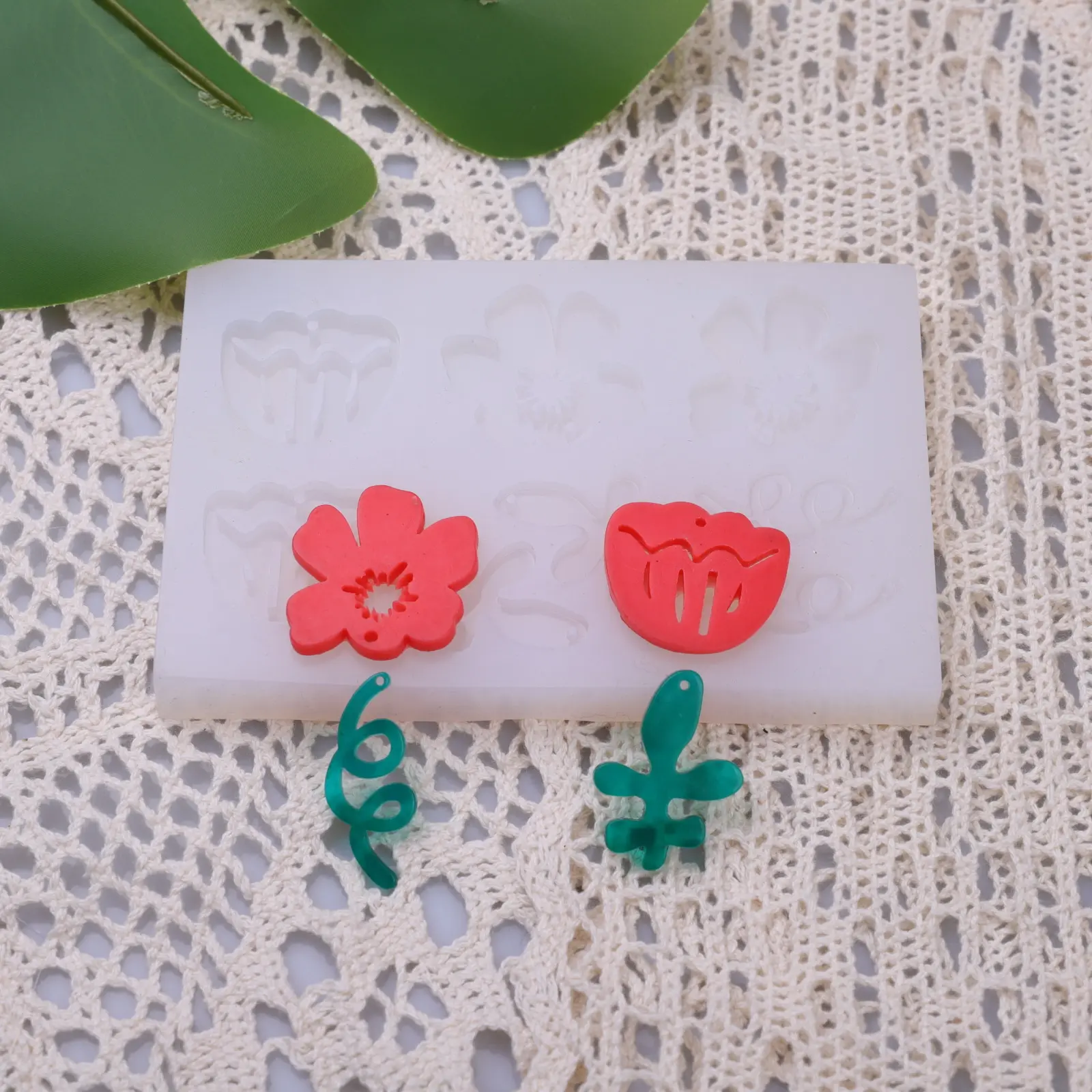 0065 New hot sale flower key ring drop glue mold DIY earring material silicone molds