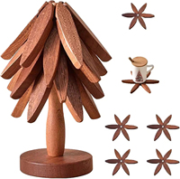 Sous-verres décoratifs pliables en bois de noyer en forme de sapin de Noël pour plats chauds et casseroles