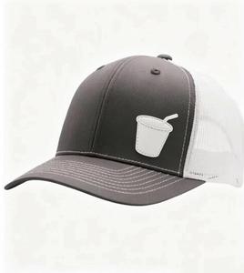 Gorra de béisbol trucker de 5 paneles con parche de cuero vintage personalizado al por mayor, ajustable con hebilla única, unisex, deportiva, 100% - Product Image 2