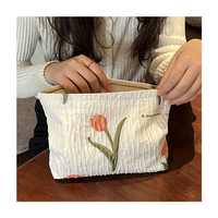 Pochette cosmétique brodée motif tulipe florale avec fermeture éclair, en tissu froissé, organiseur de rangement pour voyage et usage quotidien, crème