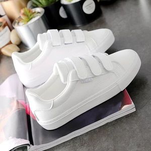 2025 Spring/Autumn Women's Shoes New Arrivals Korean Style Casual White <b>Sneakers</b> Flat Shoes - Product Image 3