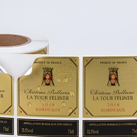 Étiquettes autocollantes personnalisées en vinyle écologique imperméable pour bouteilles de vin et de boissons