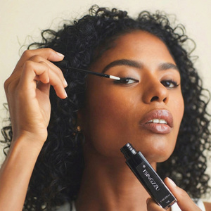 Sérum de croissance des <span class=keywords><strong>cils</strong></span> naturel, biologique et végétalien en gros, marque privée, sérum liquide coréen pour le traitement de la croissance des <span class=keywords><strong>cils</strong></span> - Product Image 2