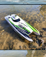 Bateau RC professionnel 88rc Tx768 à grande vitesse, moteur brushless 2,4 GHz, 30 km/h, télécommande, câble USB, prêt à l'emploi