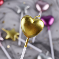 Bougies d'anniversaire et de fête en forme de cœur colorées pour Pâques, le Nouvel An, la décoration de la maison et les bars