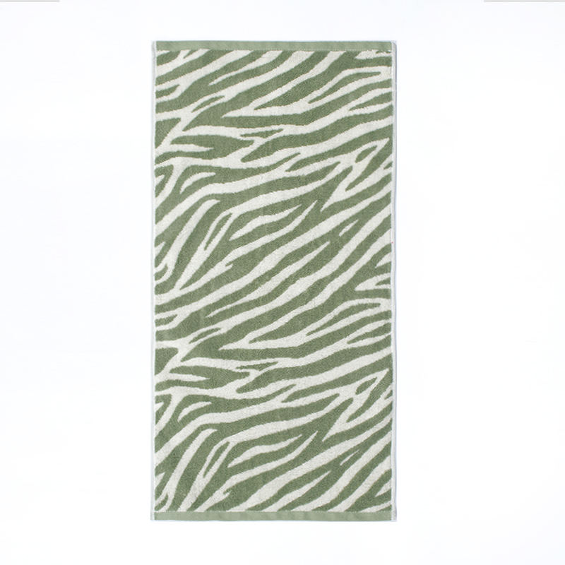 สีเขียว