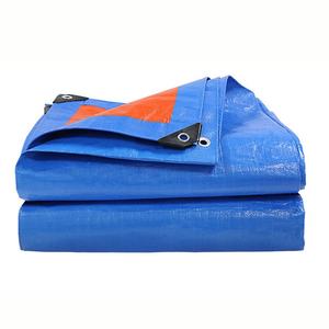 Bâche de camion en PE bleu robuste, résistante aux UV, imperméable et résistante au vent, pour le transport logistique. - Product Image 6