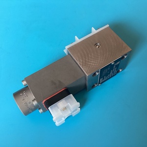 D1SE30BNJW Électrovanne hydraulique directionnelle 3 voies NG6 CETOP 3, 315 bars, pour applications industrielles - Product Image 1