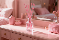 Diffuseurs de bâtonnets aromatiques en fibre désodorisants en gros, avec des bâtonnets en rotin rose, et le diamètre et la longueur peuvent être personnalisés.