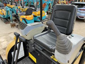 รถขุดขนาดเล็ก Cat301 ราคาประหยัด พร้อมมอเตอร์เดิม น้ำหนัก 2200 กก. ปั๊มไฮดรอลิก MOOG รุ่นปี 2024 สภาพดีเยี่ยมจากญี่ปุ่น - Product Image 5