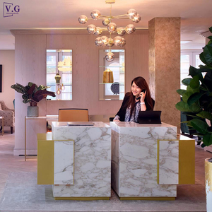 Mostrador de Recepción Personalizado en Oro, Diseño <span class=keywords><strong>Italiano</strong></span> con Piedra Natural, Mostrador de Recepción en Mármol Blanco de Carrara - Product Image 2