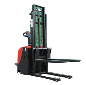 The electric forklift with long battery life and strong climbing feeling loads and unloads the forklift 1. ton.