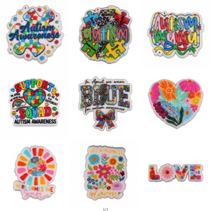 Charmes de chaussures en PVC écologiques et colorés, style Noël Minions, inspirés de la Nouvelle-Zélande, du Mexique et de Hawaï, fortement recommandés. - Product Image 2