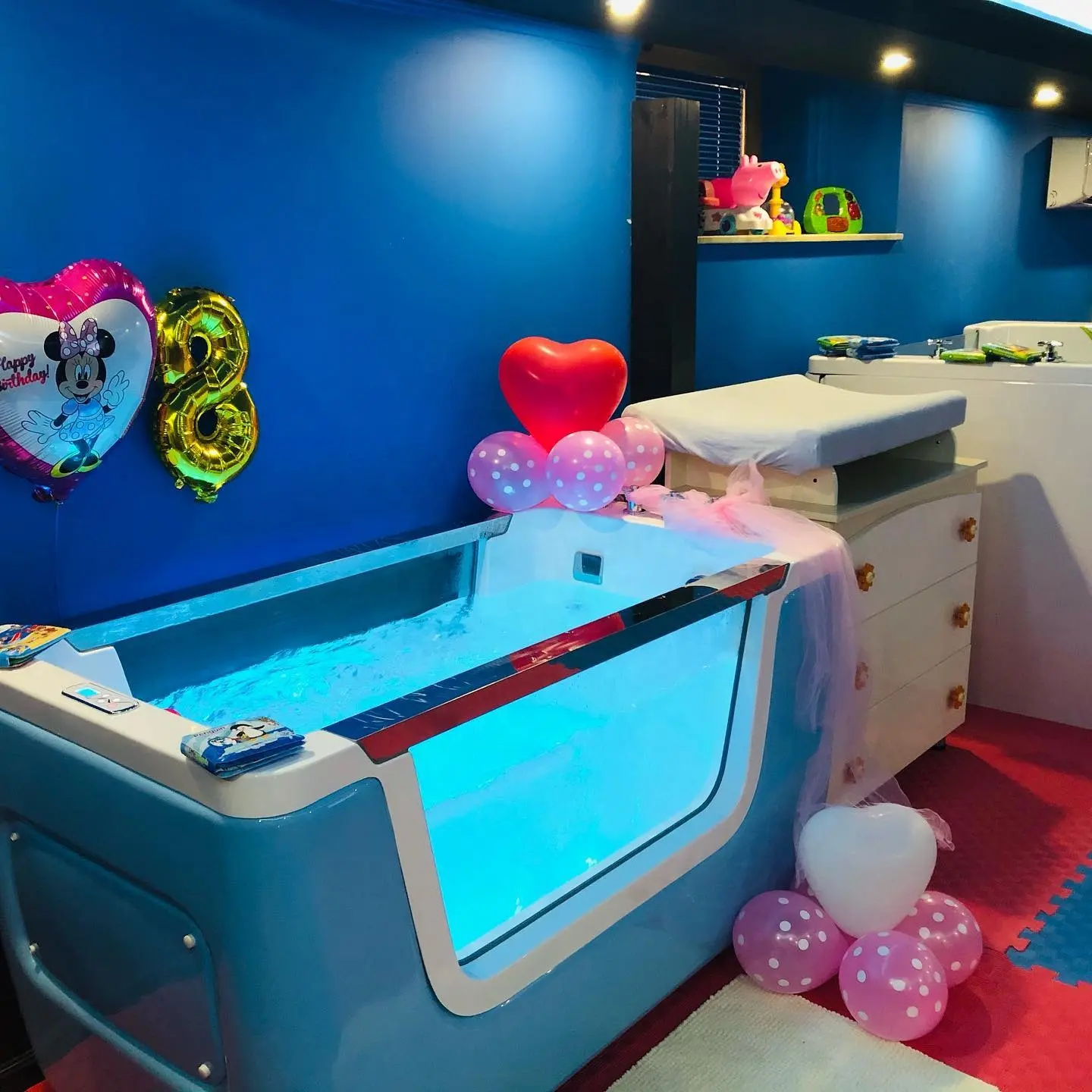 Large size Bebe spa center swimming pool baby spa acrylic bathtub baby spa whirlpool