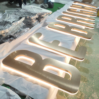 Enseigne de magasin personnalisée en acier inoxydable brossé doré 3D rétroéclairée, enseigne en métal illuminée par LED pour la publicité en vitrine