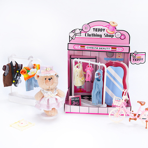 Grazioso Set Gioco Casa delle Bambole con Orsacchiotto, Vestiti e Specchio, Giocattolo Interattivo per Bambini - Product Image 4