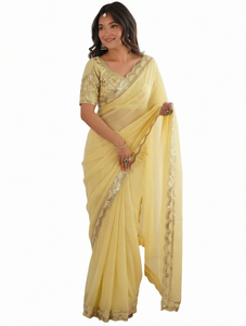 Ensemble de sari en mousseline de soie brodé de sequins jaune beurre, avec chemisier floral, pour fêtes, mariages et tenues d'été - Product Image 1