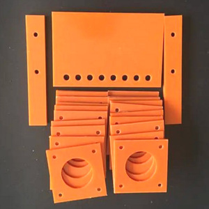 Tablero de Resina Fenólica Roja CNC con Orificios para Piezas de Equipos Médicos - Product Image 4