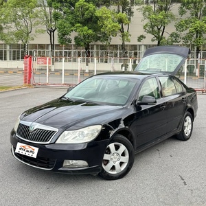 Skoda Octavia 1.6L automatique essence d'occasion <span class=keywords><strong>2013</strong></span>, qualité allemande, espace spacieux, faible consommation de carburant, faible taux de défaillance, conduite à gauche - Product Image 1