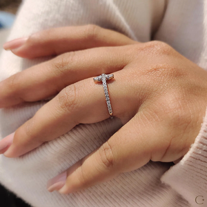 Bague en diamant de laboratoire exquis plaqué or 14 carats certifiée IGI – Élégance moderne, matériaux durables, allure luxueuse, raffinée - Product Image 3