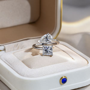 แหวนหมั้นเพชรเม็ดเดี่ยวทรงลูกแพร์สองเม็ด รุ่น MSR-1736 แพลตตินั่ม เพชรเลี้ยงในห้องปฏิบัติการ จาก Messi Jewelry - Product Image 4