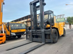 Low Price <b>Used</b> Vigoshop TCM FD200 20 Ton Diesel Forklift Japanese Brand Two/Three Stage Mast 3254mm Fork Length 180mm Fork Width - Product Image 5