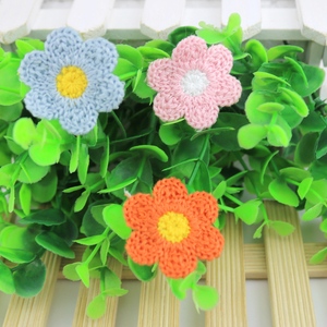 Mini flor bordada de colores pequeños accesorios de <span class=keywords><strong>flores</strong></span> de ganchillo para ropa, bolso, zapatos y diademas - Product Image 2