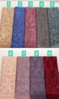 Tissu en dentelle brodée à bord festonné en maille, orné de perles lourdes, de paillettes mauves et de strass, motif vigne enroulée, pour robe africaine Dubai Aso Ebi