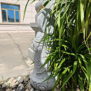 Sculpture sur pierre Ksitigarbha Bodhisattva Sculpture debout Zen Bouddha sculpté à la main Liontin <span class=keywords><strong>Jizo</strong></span> Ornement décoratif de jardin - Product Image 5
