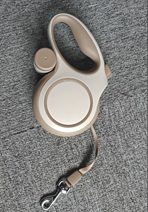 Laisse rétractable robuste de 5 m pour chien, anti-emmêlement, avec distributeur de sacs à déjections, pour grands chiens en extérieur - Product Image 3