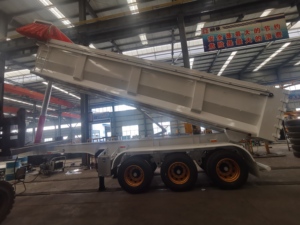 Semi-remorque benne basculante 3 essieux de 40 pieds, capacité de charge de 60 tonnes, levage par vérin hydraulique - Product Image 2