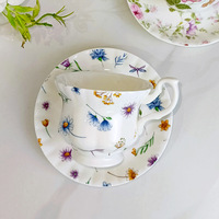 Ensemble de tasses à café et soucoupes en céramique florale vintage française haut de gamme, style luxe léger, pour service de thé de l'après-midi, vente en gros et personnalisation