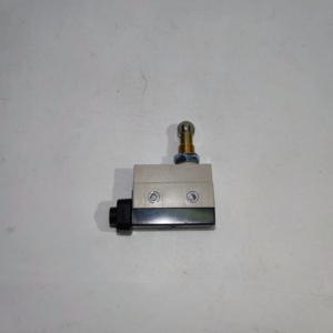Interruptores de Límite D4MC-5020 SPDT ROLLER, Botones Pulsadores y Interruptores Electromecánicos para Automatización Industrial - Product Image 3